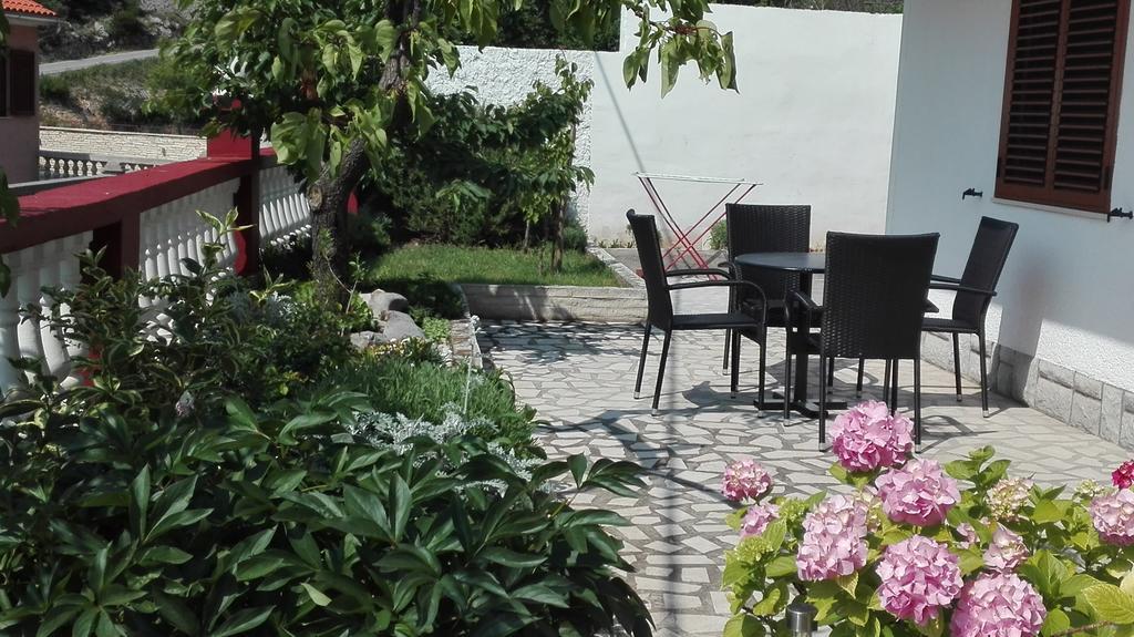 Apartment Dunja セニ エクステリア 写真